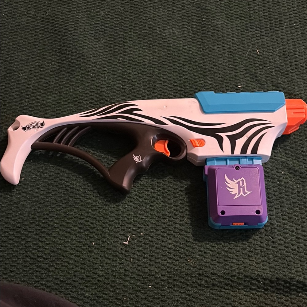 Nerf White and Black Action Figure Playset
